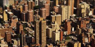 Ogrodzenie koło domu