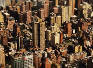 Ogrodzenie koło domu