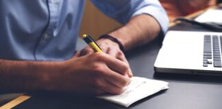 Jak nauczyć się robić brwi?