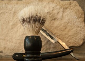 Czym się rożni golarka od maszynki do golenia? Czym się rożni golarka od maszynki do golenia?