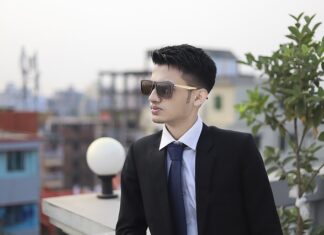 Jakie perfumy do garnituru?