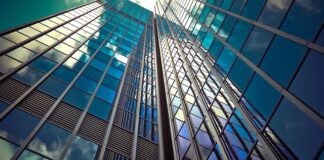 Pod jakim kątem wbijać igłę?