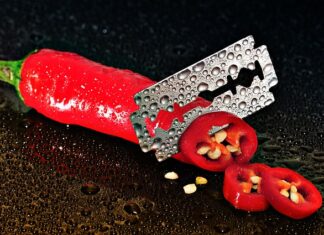 Jak używać żyletki do brwi?