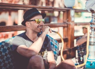 Melasy do fajki wodnej – jak wybrać najlepszy smak i cieszyć się pełnią aromatu? Melasy do fajki wodnej